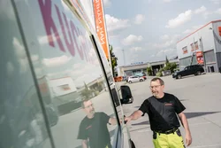 Kanalreinigung mit Spülfahrzeugen in Arnstein